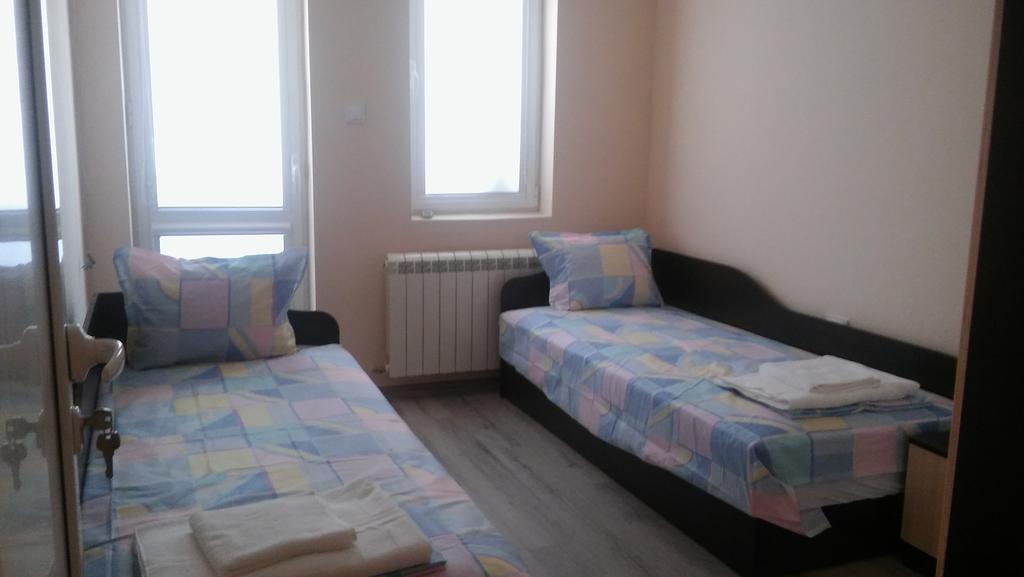 Apartment Izabel Γιάμπολ Εξωτερικό φωτογραφία
