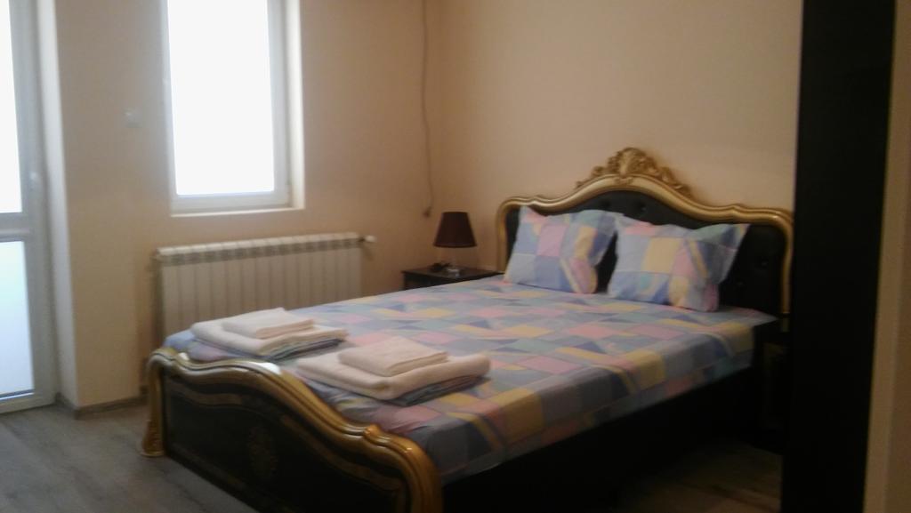 Apartment Izabel Γιάμπολ Εξωτερικό φωτογραφία